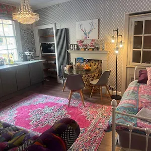 https://georgian-city-apartment-thomas-street.tophotelsbath.com